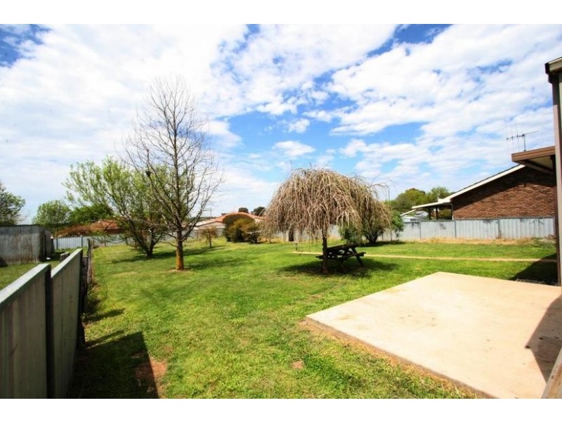 20 Worboys Street, Spring Hill NSW 2800