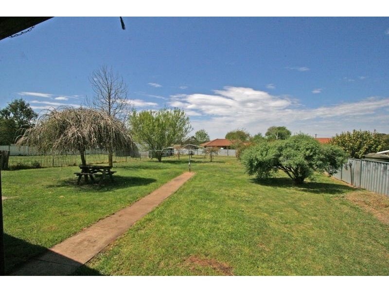 20 Worboys Street, Spring Hill NSW 2800