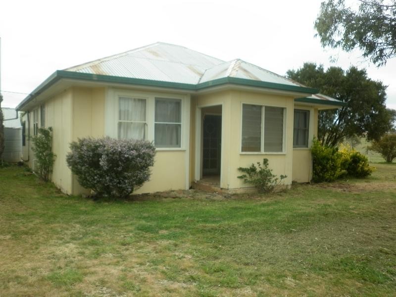 655 Stapletons Rd,, Molong NSW 2866