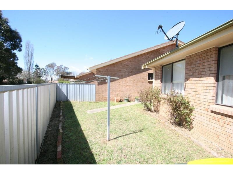 9/9 Amangu Close, Orange NSW 2800