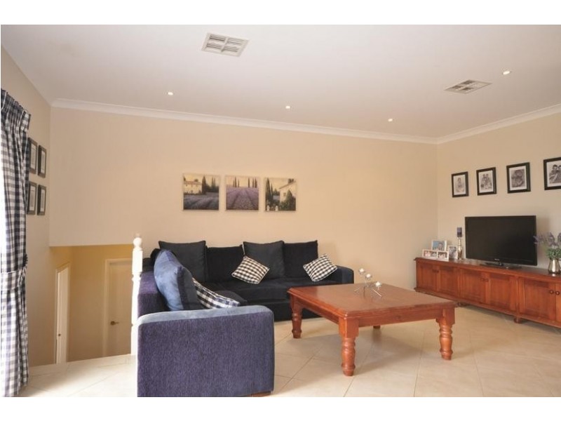 19 Daydawn Place, Orange NSW 2800