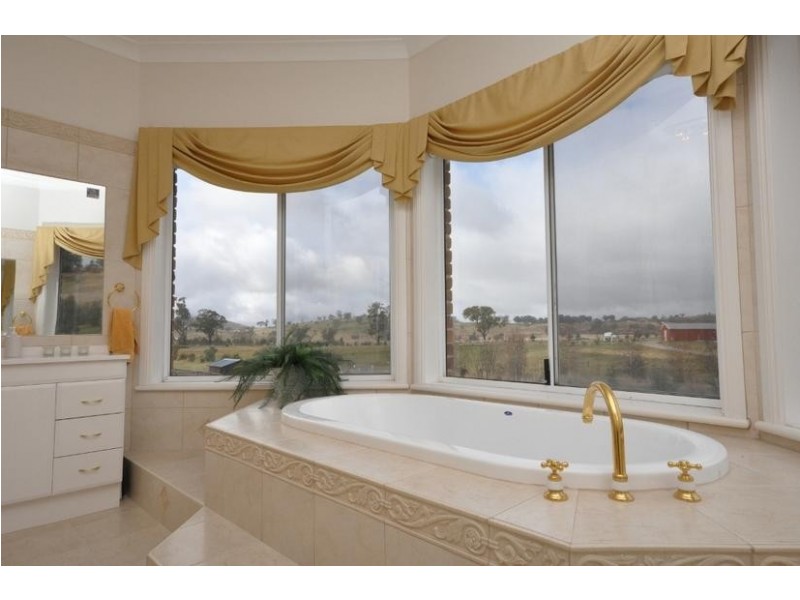 19 Daydawn Place, Orange NSW 2800