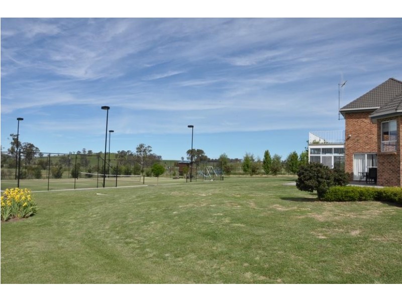 19 Daydawn Place, Orange NSW 2800