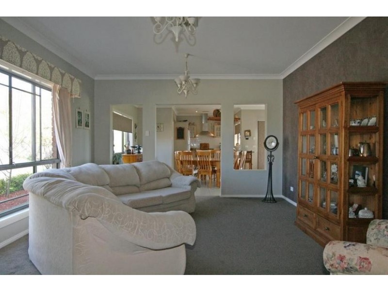 2 James Dalton Lane, Orange NSW 2800