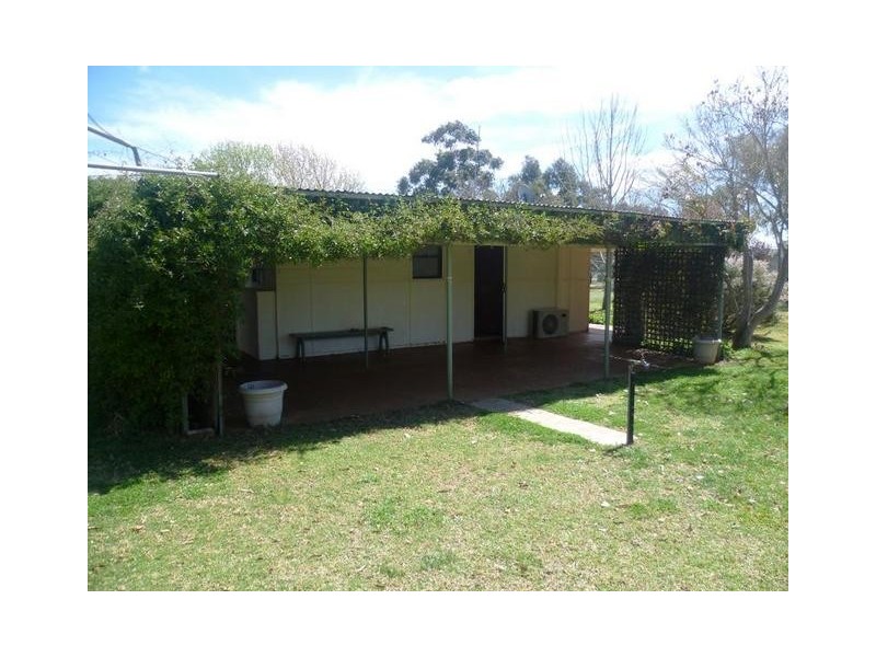 8 Showground Lane, Molong NSW 2866