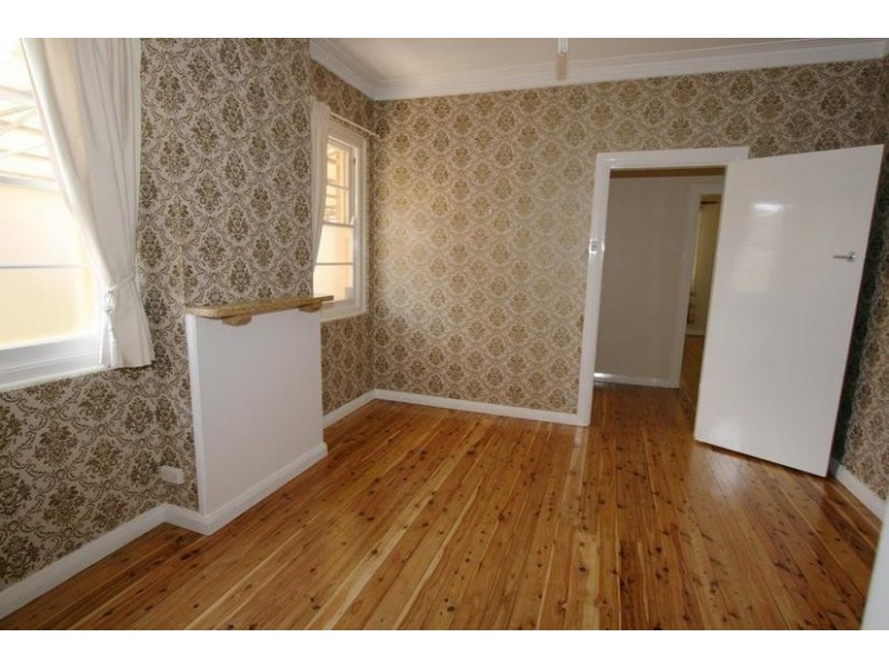 305 Lords Place, Orange NSW 2800