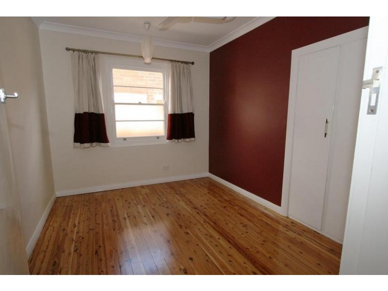 305 Lords Place, Orange NSW 2800