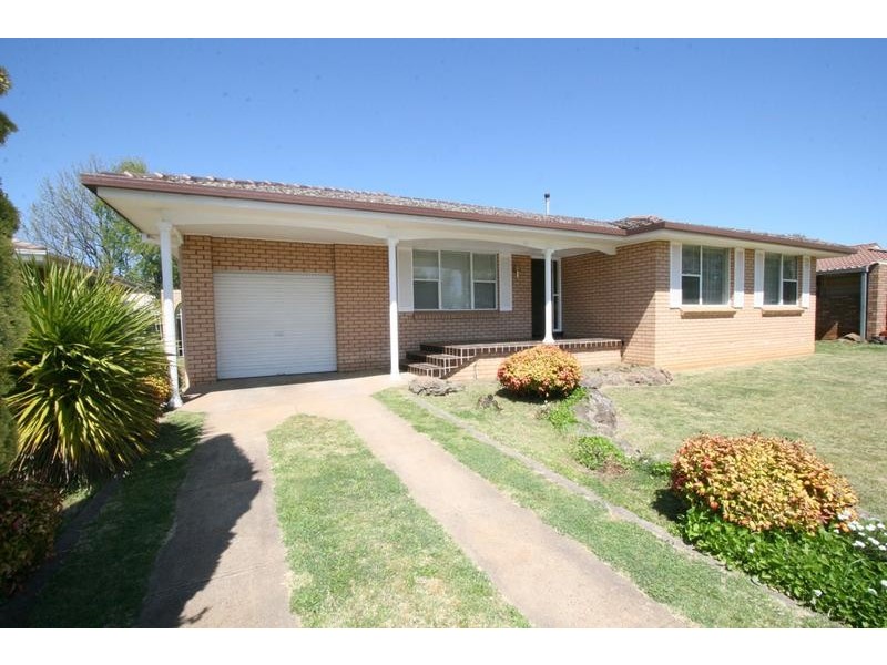 2 Malvern Avenue, Orange NSW 2800