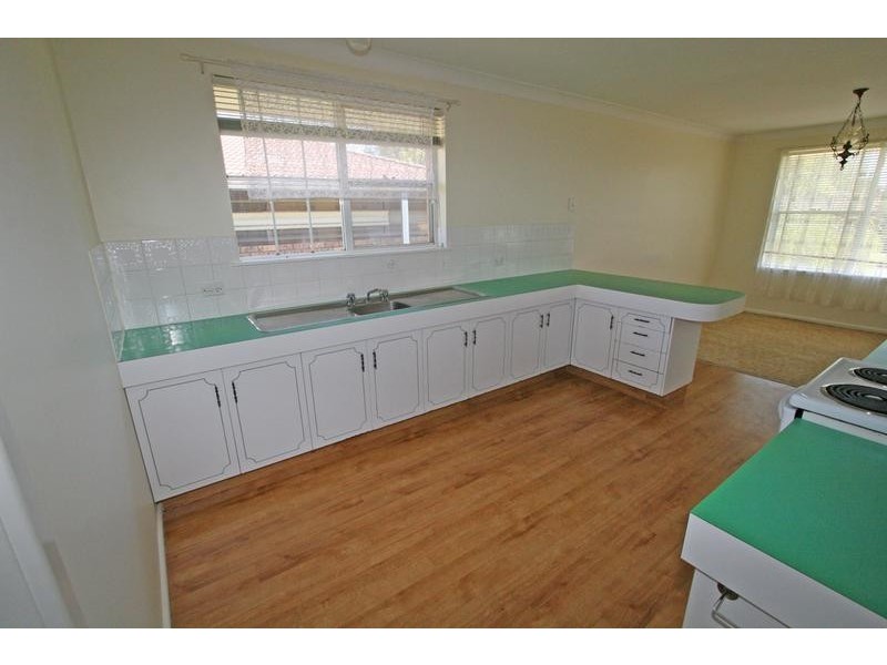 2 Malvern Avenue, Orange NSW 2800