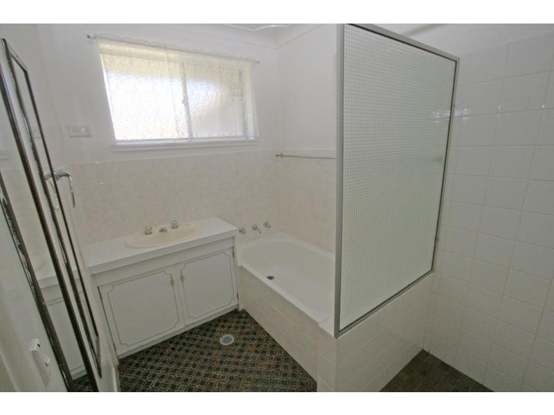 2 Malvern Avenue, Orange NSW 2800