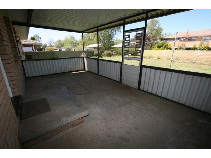 2 Malvern Avenue, Orange NSW 2800