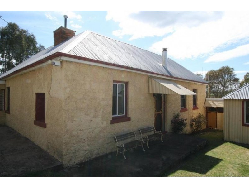 146 Market Street, Molong NSW 2866