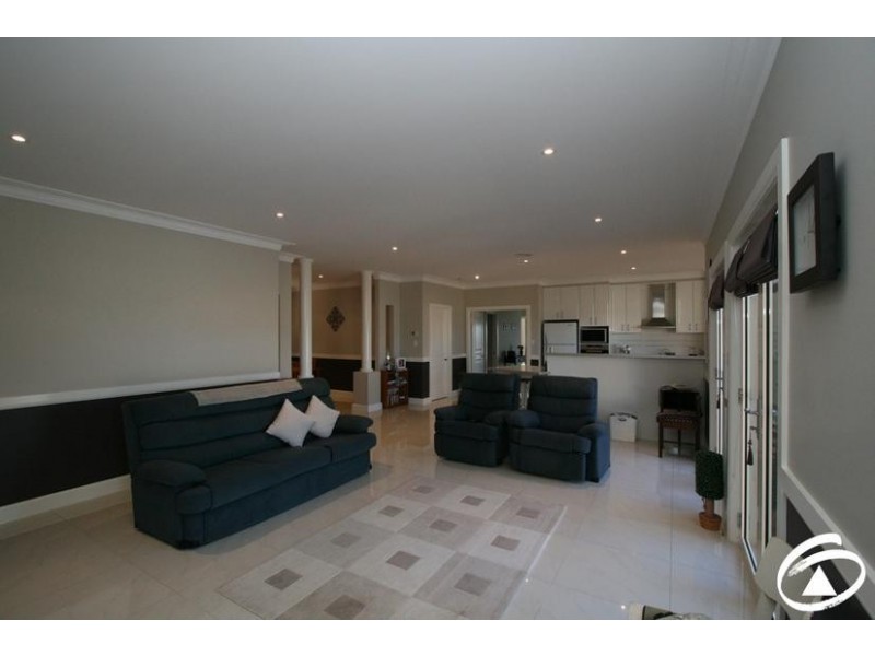 21 Stirling Avenue, Orange NSW 2800