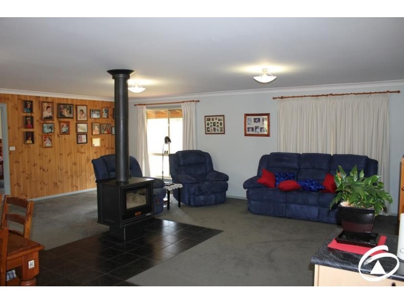 2496 Burrendong Way, Orange NSW 2800