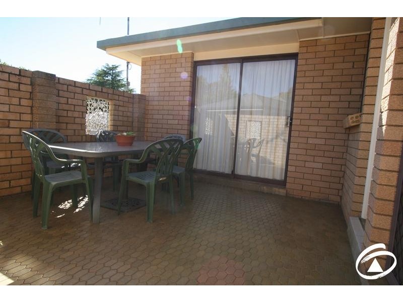 7 Karimi Way, Orange NSW 2800