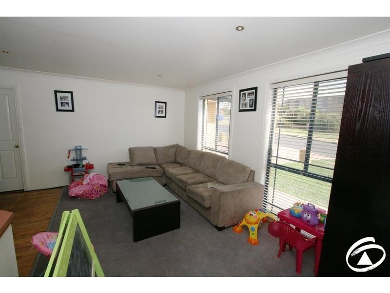 41 Booth Crescent, Orange NSW 2800