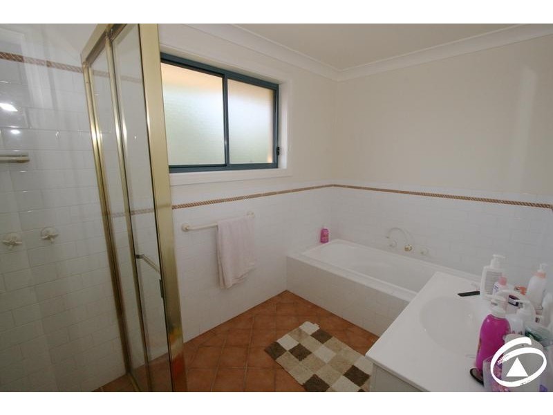 41 Booth Crescent, Orange NSW 2800
