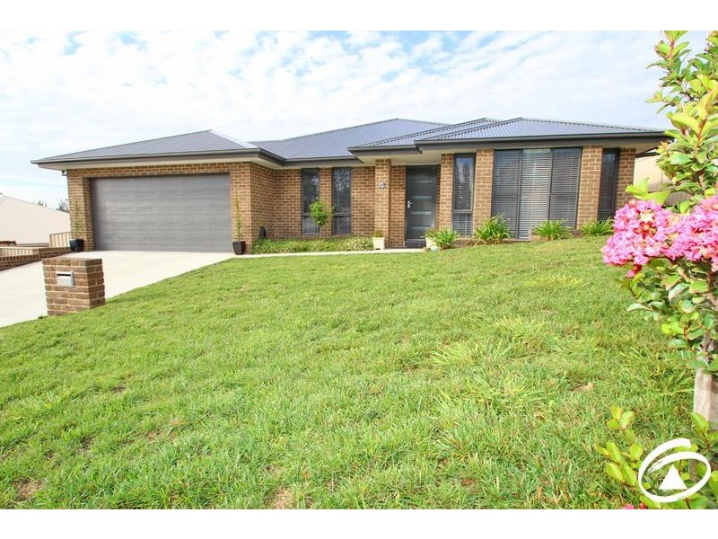 4 West Street, Orange NSW 2800