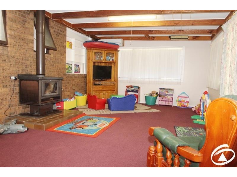 4 Euroka Place, Blayney NSW 2799