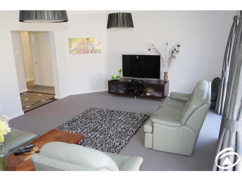 64 Carwoola Drive, Orange NSW 2800