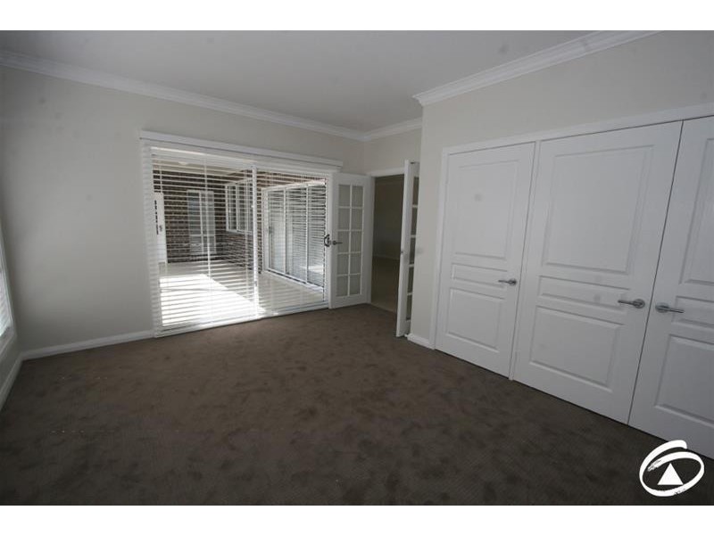 3 Row Close, Orange NSW 2800