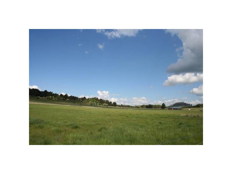 - Canova Park, Orange NSW 2800