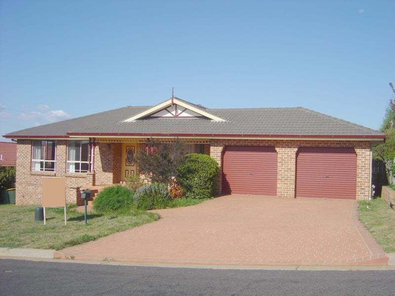 21 Pineridge DRIVE, Orange NSW 2800