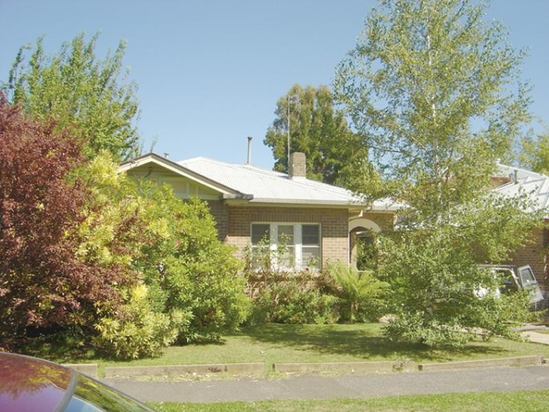 105 Lords PLACE, Orange NSW 2800