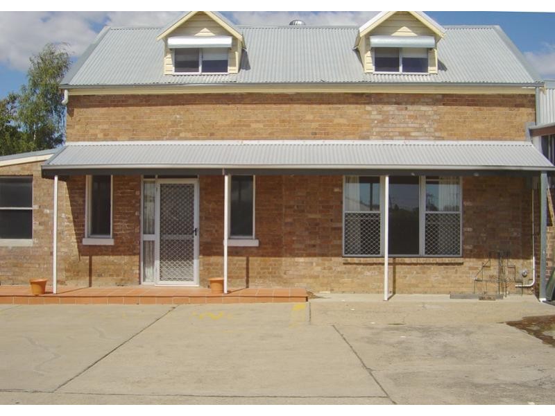4/12 William STREET, Orange NSW 2800