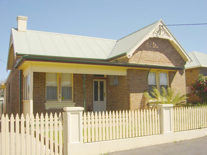 79 Sampson Street, Orange NSW 2800