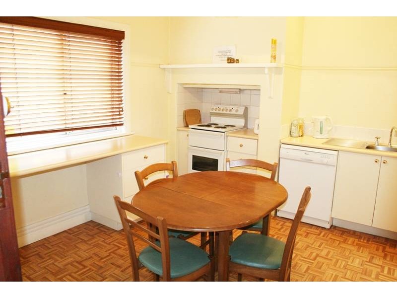 68 Clinton Street, Orange NSW 2800