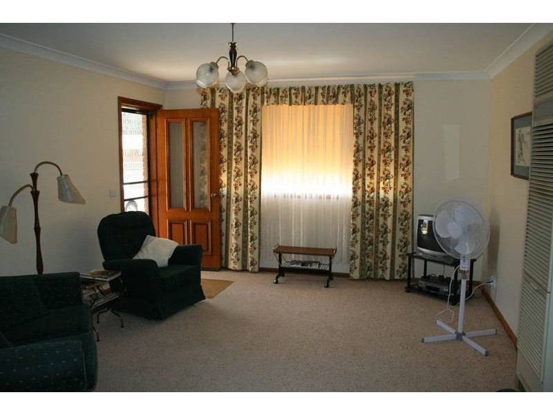 1/1-3 Covent Close, Orange NSW 2800