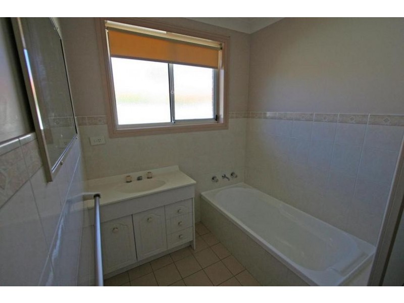 35 Bill Marshall Drive, Orange NSW 2800
