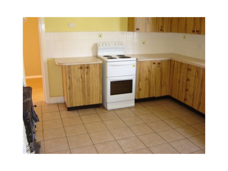 9 Obley STREET, Cumnock NSW 2867