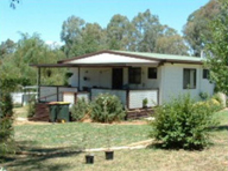 10 Ramsey Street (Lyndhurst), Blayney NSW 2799