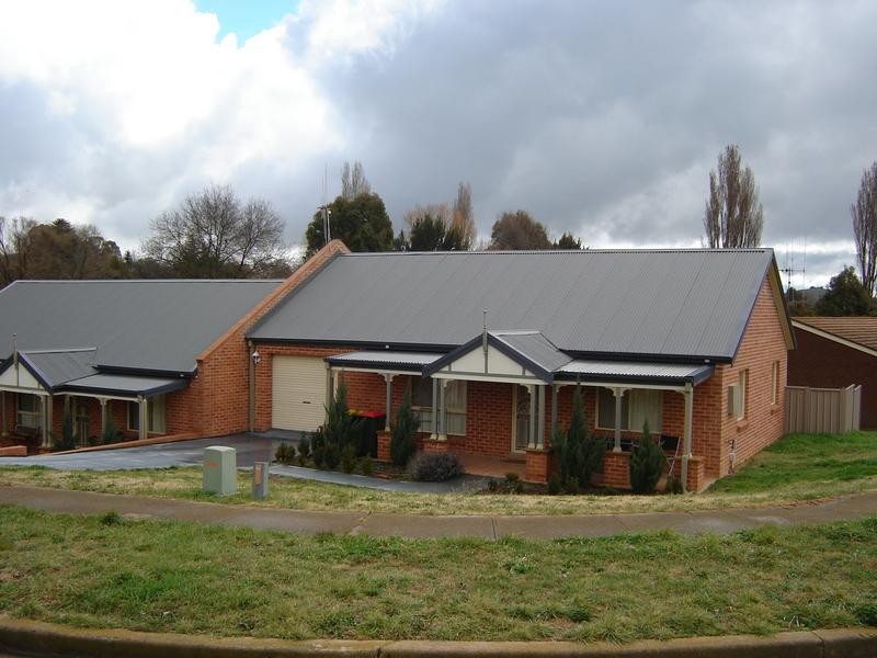 2/24 Polona Street, Blayney NSW 2799