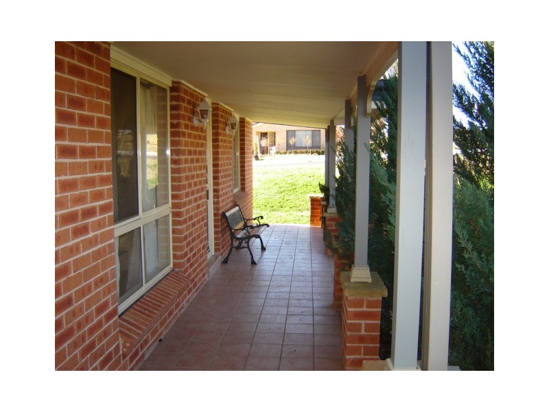 2/24 Polona Street, Blayney NSW 2799