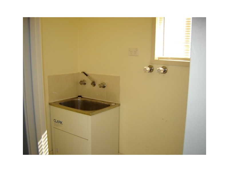 2/24 Polona Street, Blayney NSW 2799