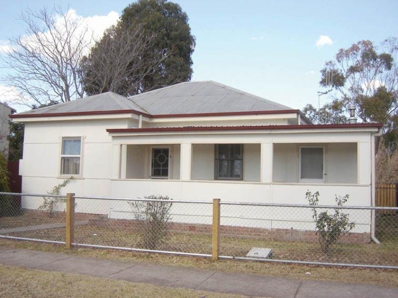 12 Hill STREET, Molong NSW 2866