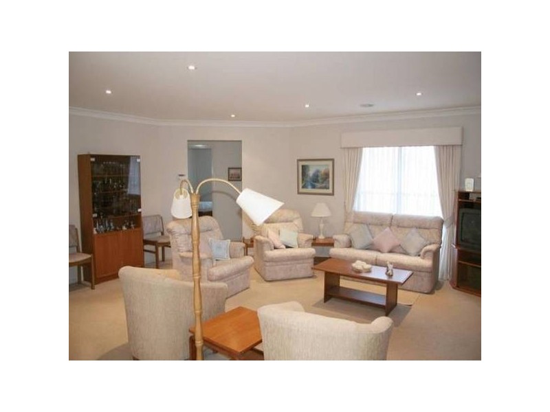 Gilroy PLACE, Orange NSW 2800