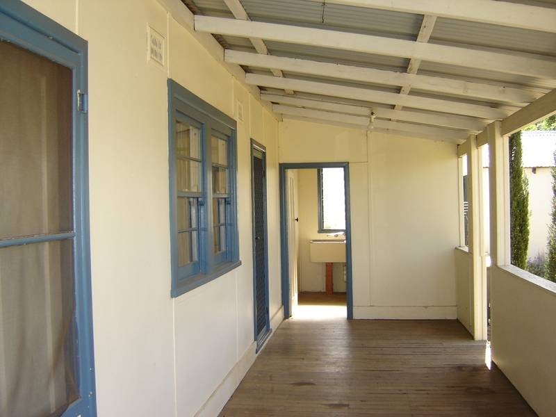 33 Wellington Street, Molong NSW 2866