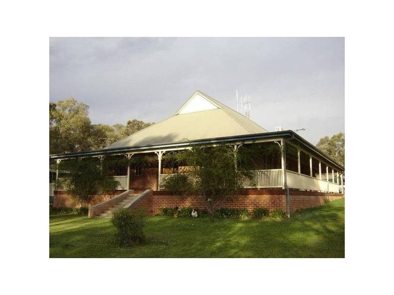 14 Molong ROAD, Molong NSW 2866