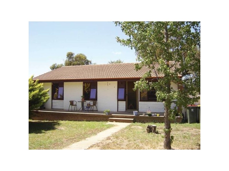 80 Edward STREET, Molong NSW 2866