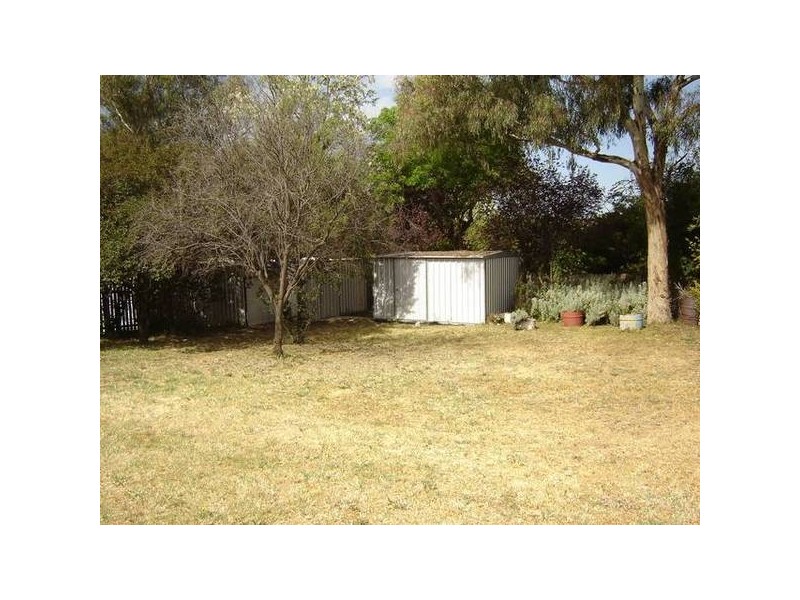 80 Edward STREET, Molong NSW 2866