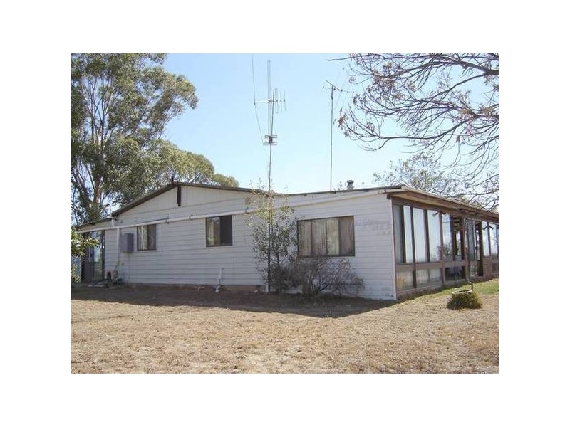 – Burra Burra, Molong NSW 2866