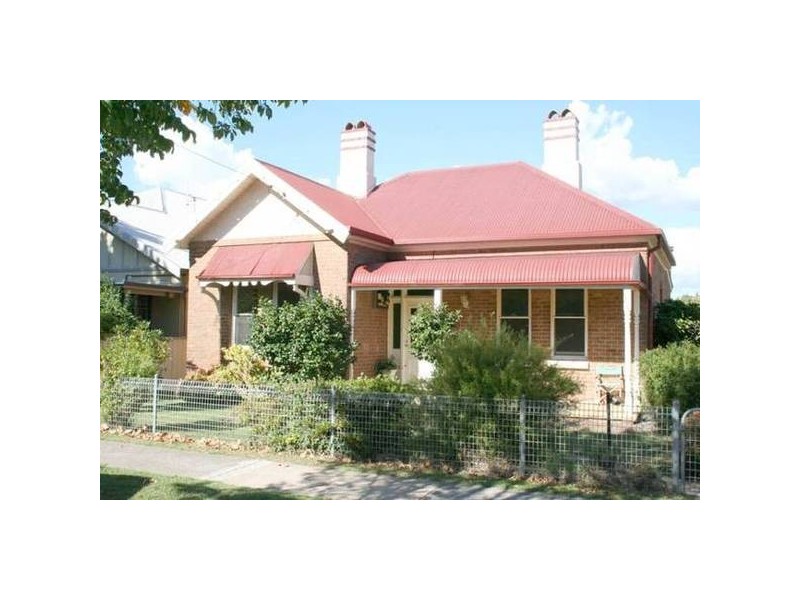 Anson
STREET, Orange NSW 2800