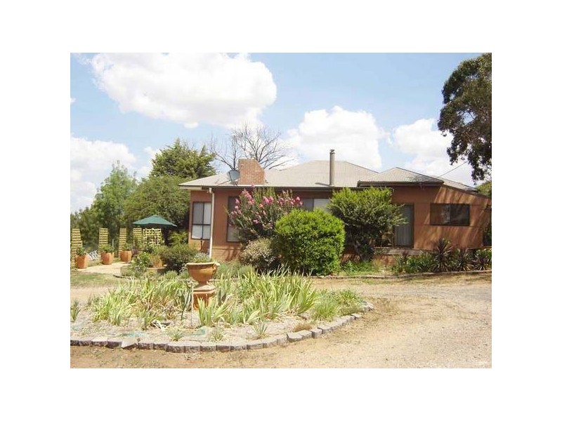 4 Boomey Street, Molong NSW 2866