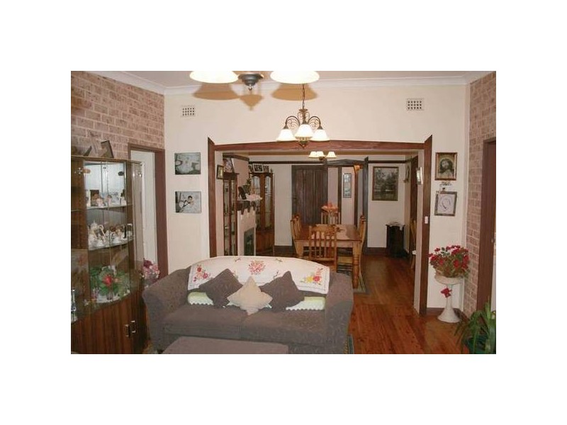 103 Lords Place, Orange NSW 2800