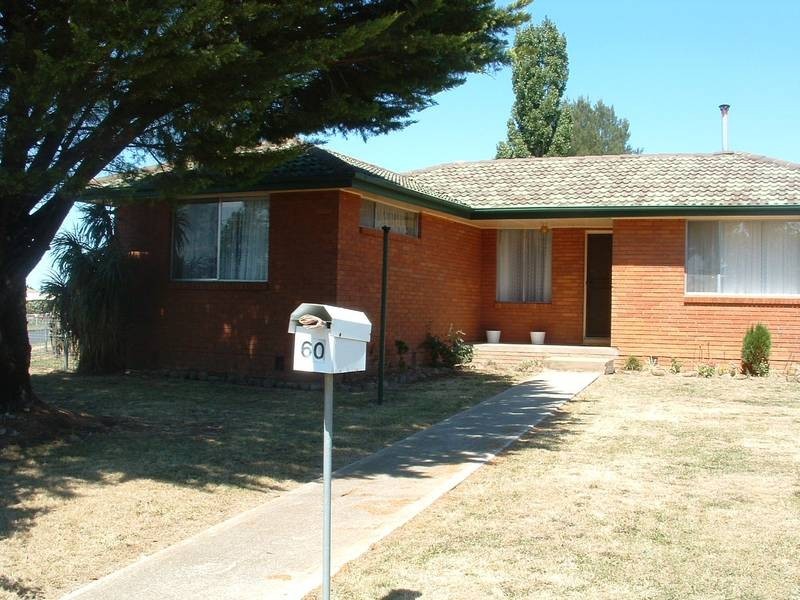 60 Palmer Street, Blayney NSW 2799