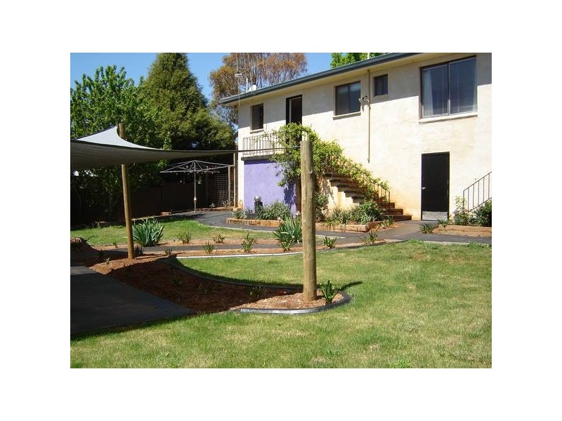 Polona Street, Blayney NSW 2799